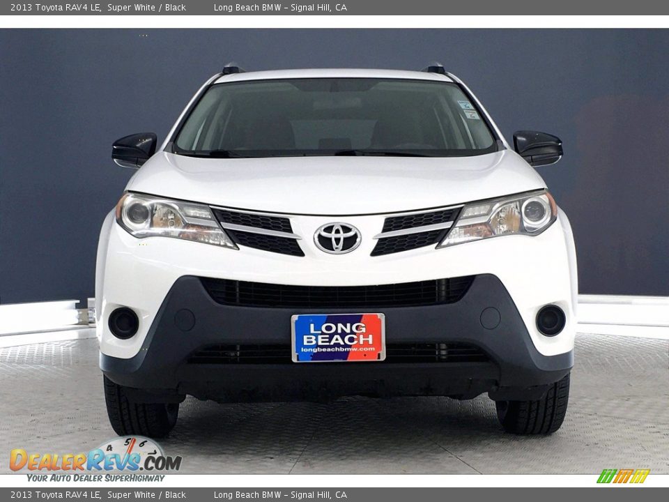 2013 Toyota RAV4 LE Super White / Black Photo #2