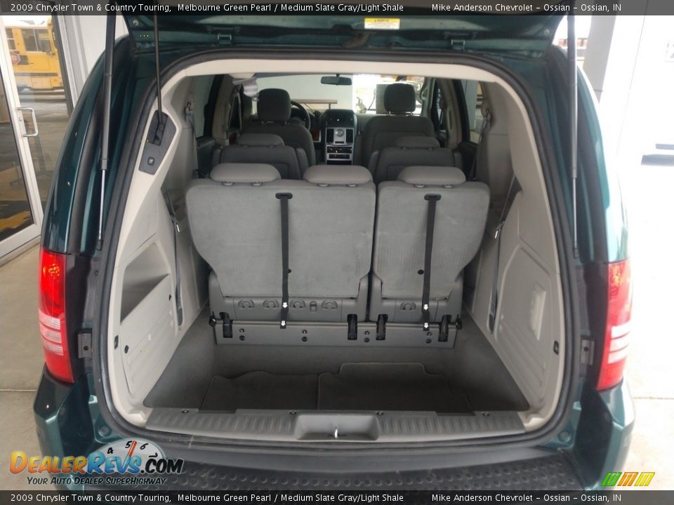 2009 Chrysler Town & Country Touring Melbourne Green Pearl / Medium Slate Gray/Light Shale Photo #6