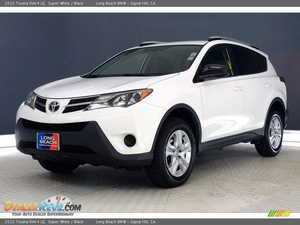 2013 Toyota RAV4 LE Super White / Black Photo #12