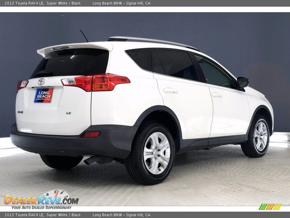 2013 Toyota RAV4 LE Super White / Black Photo #13