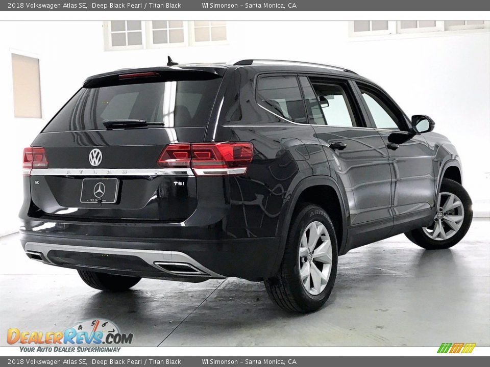 2018 Volkswagen Atlas SE Deep Black Pearl / Titan Black Photo #13