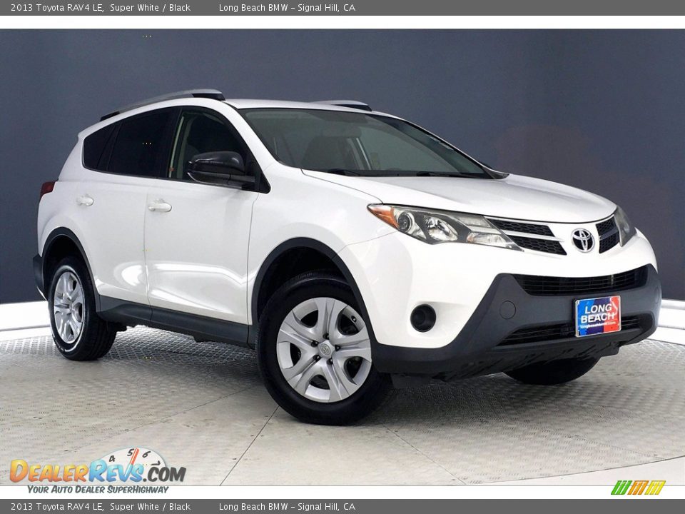 2013 Toyota RAV4 LE Super White / Black Photo #36