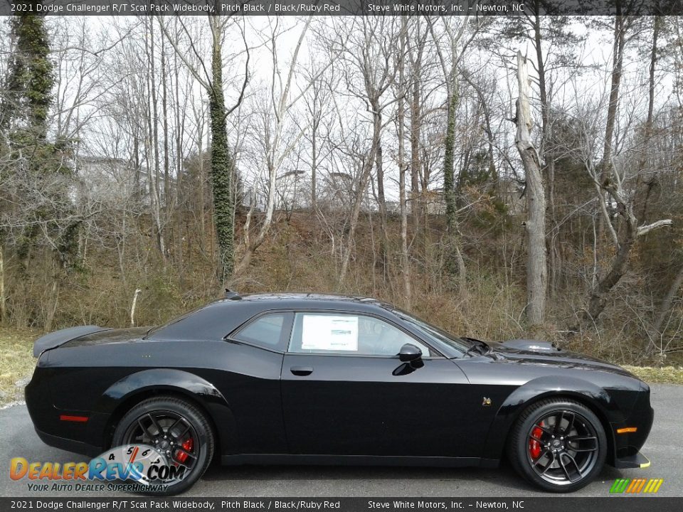 2021 Dodge Challenger R/T Scat Pack Widebody Pitch Black / Black/Ruby Red Photo #5