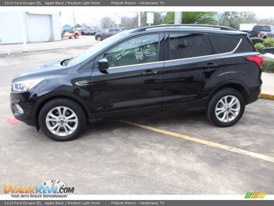 2019 Ford Escape SEL Agate Black / Medium Light Stone Photo #5