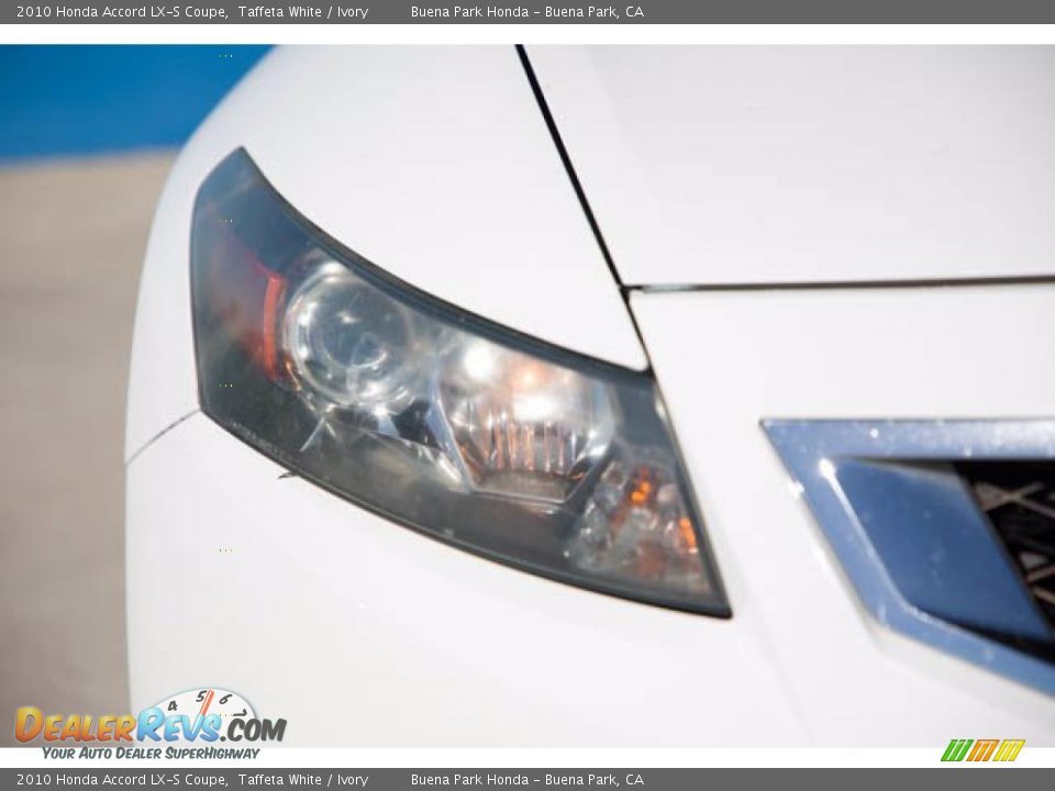 2010 Honda Accord LX-S Coupe Taffeta White / Ivory Photo #8