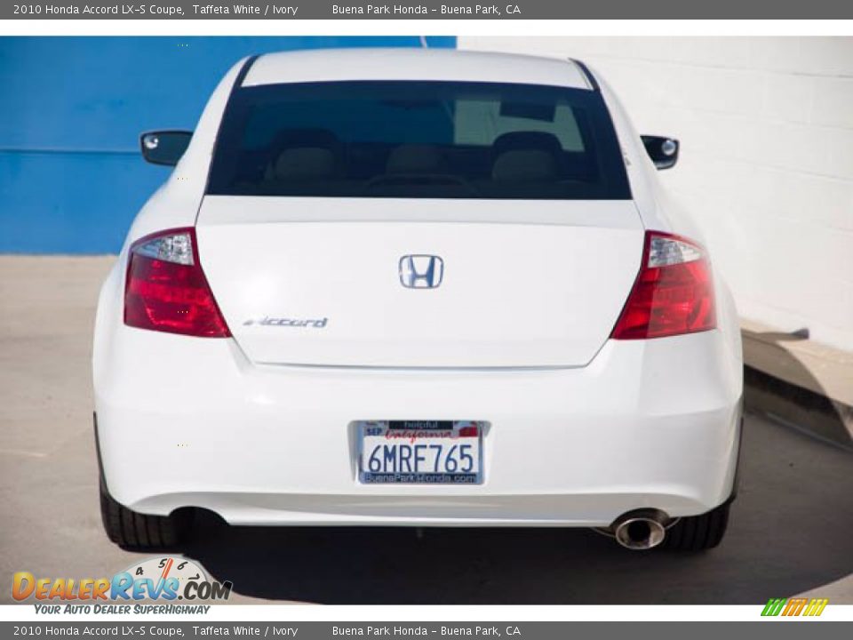 2010 Honda Accord LX-S Coupe Taffeta White / Ivory Photo #11