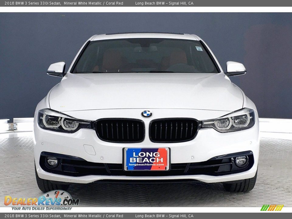 2018 BMW 3 Series 330i Sedan Mineral White Metallic / Coral Red Photo #2