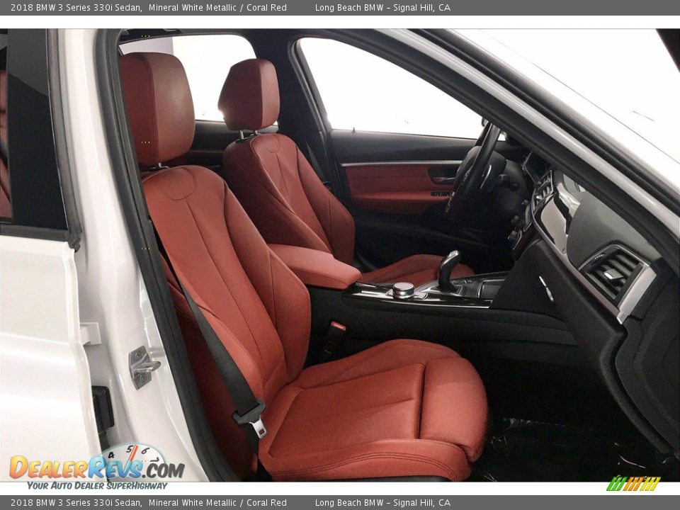 2018 BMW 3 Series 330i Sedan Mineral White Metallic / Coral Red Photo #6