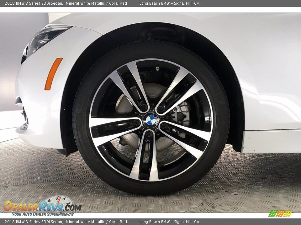 2018 BMW 3 Series 330i Sedan Mineral White Metallic / Coral Red Photo #8