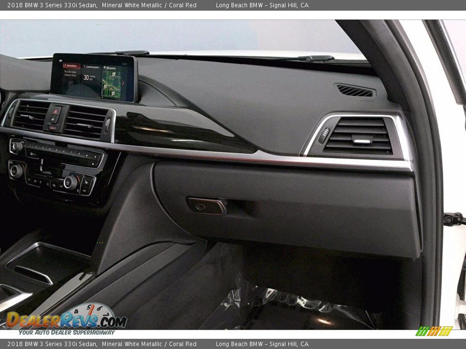 2018 BMW 3 Series 330i Sedan Mineral White Metallic / Coral Red Photo #22