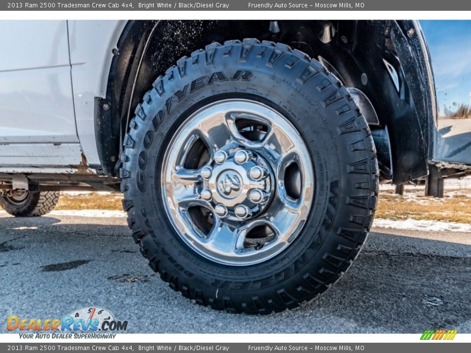 2013 Ram 2500 Tradesman Crew Cab 4x4 Bright White / Black/Diesel Gray Photo #2