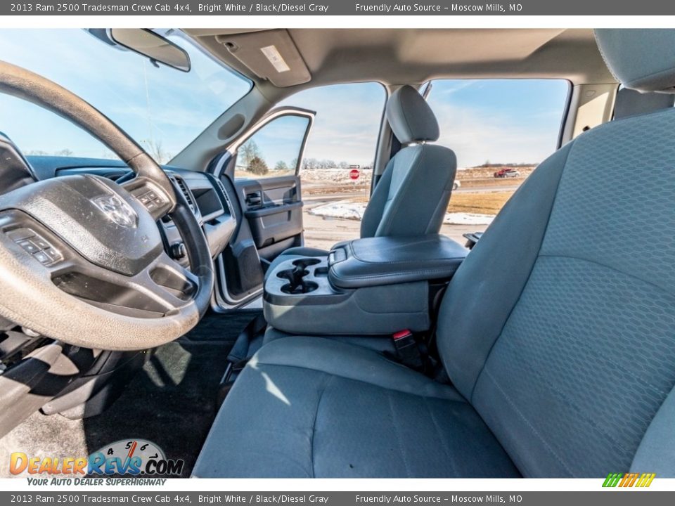 2013 Ram 2500 Tradesman Crew Cab 4x4 Bright White / Black/Diesel Gray Photo #19