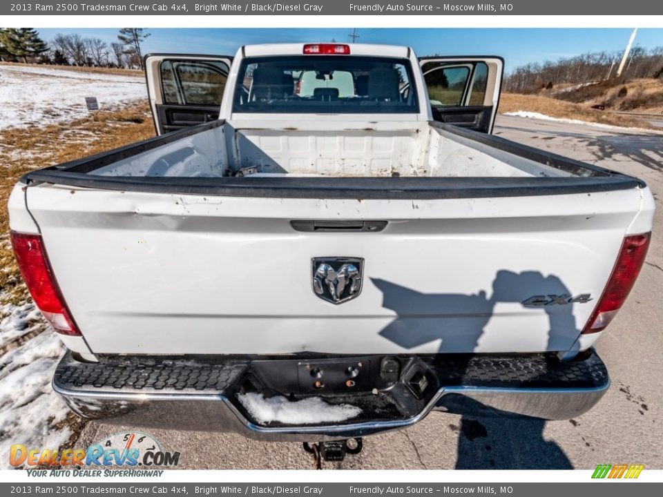 2013 Ram 2500 Tradesman Crew Cab 4x4 Bright White / Black/Diesel Gray Photo #25