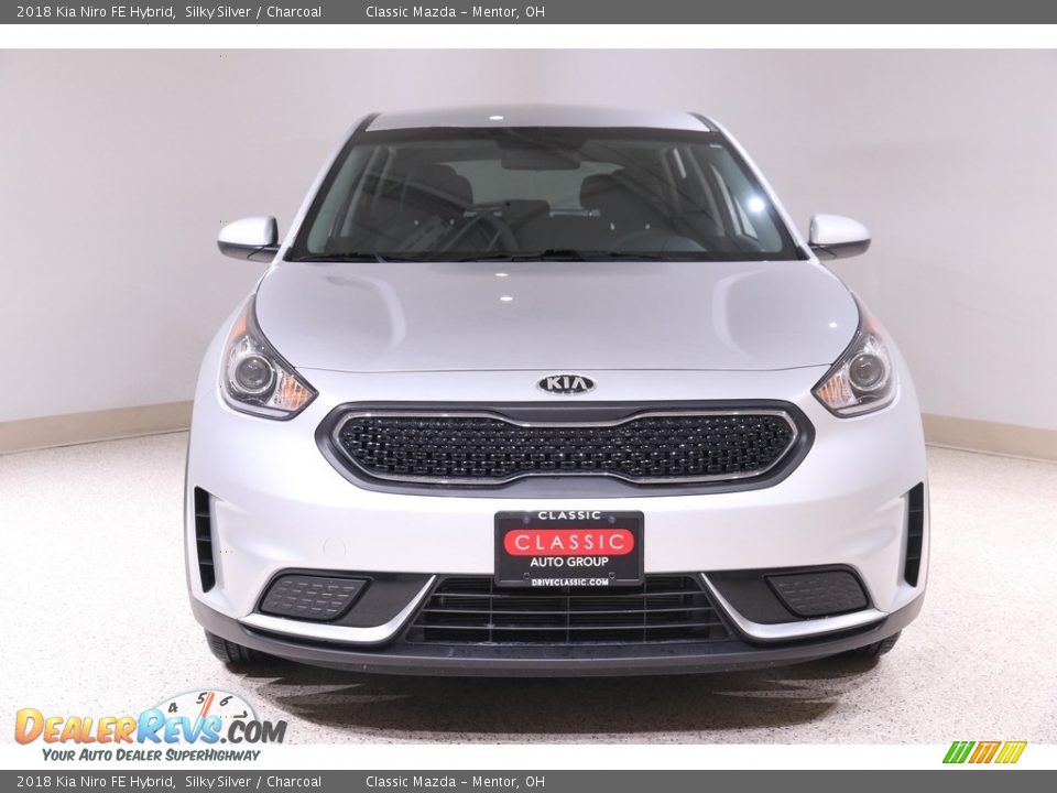 2018 Kia Niro FE Hybrid Silky Silver / Charcoal Photo #2