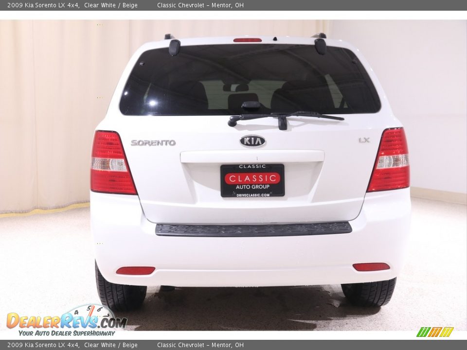 2009 Kia Sorento LX 4x4 Clear White / Beige Photo #20