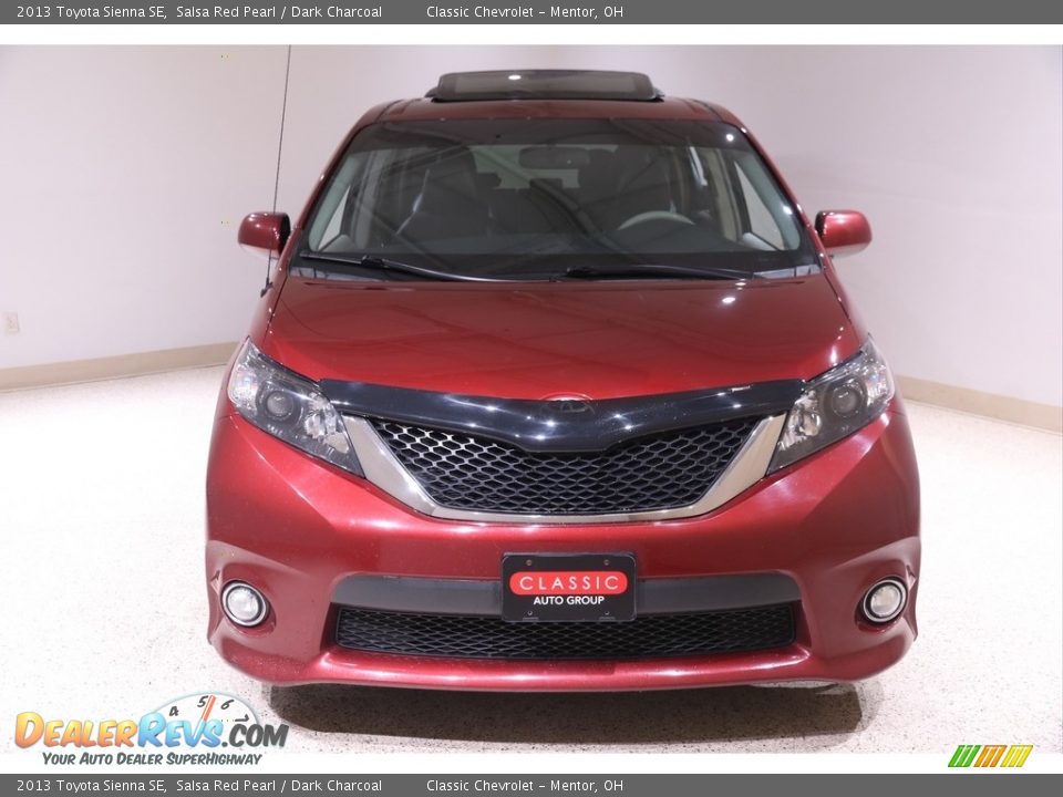 2013 Toyota Sienna SE Salsa Red Pearl / Dark Charcoal Photo #2