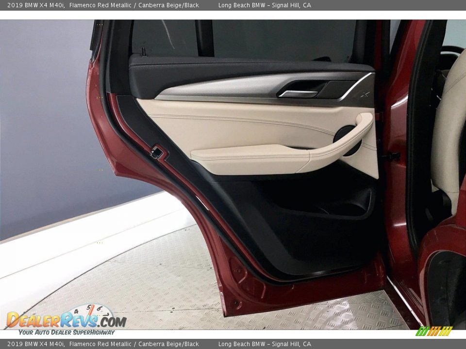 Door Panel of 2019 BMW X4 M40i Photo #25