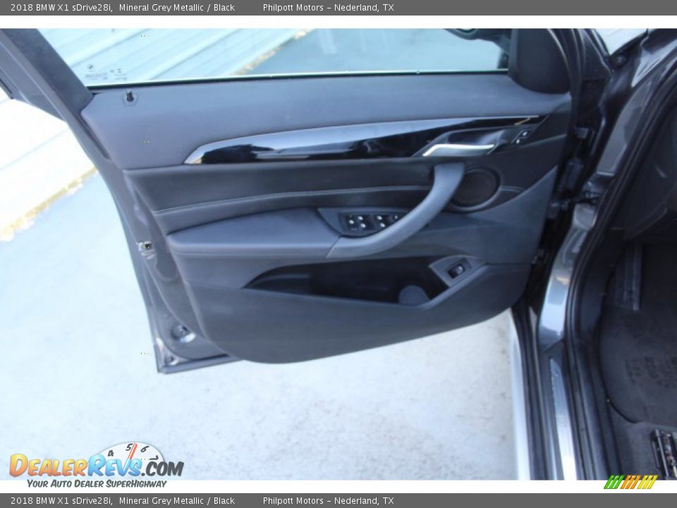 2018 BMW X1 sDrive28i Mineral Grey Metallic / Black Photo #10