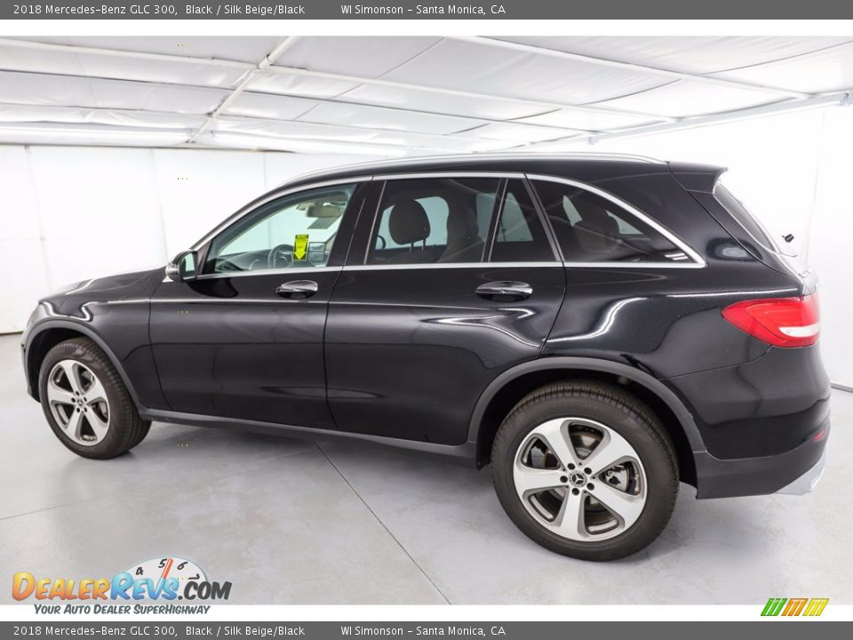 2018 Mercedes-Benz GLC 300 Black / Silk Beige/Black Photo #11