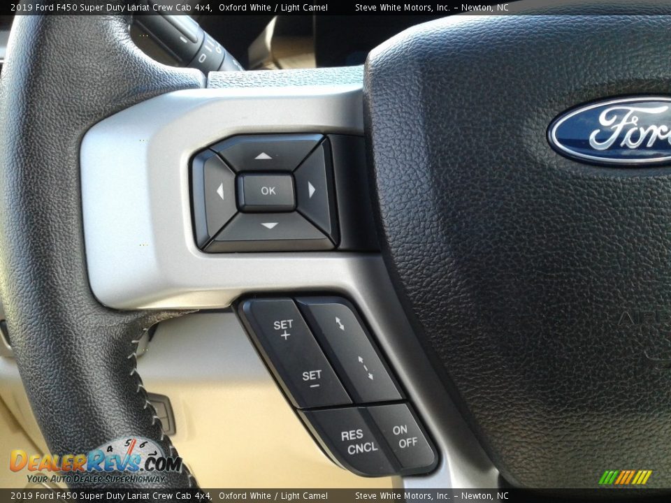 2019 Ford F450 Super Duty Lariat Crew Cab 4x4 Steering Wheel Photo #21