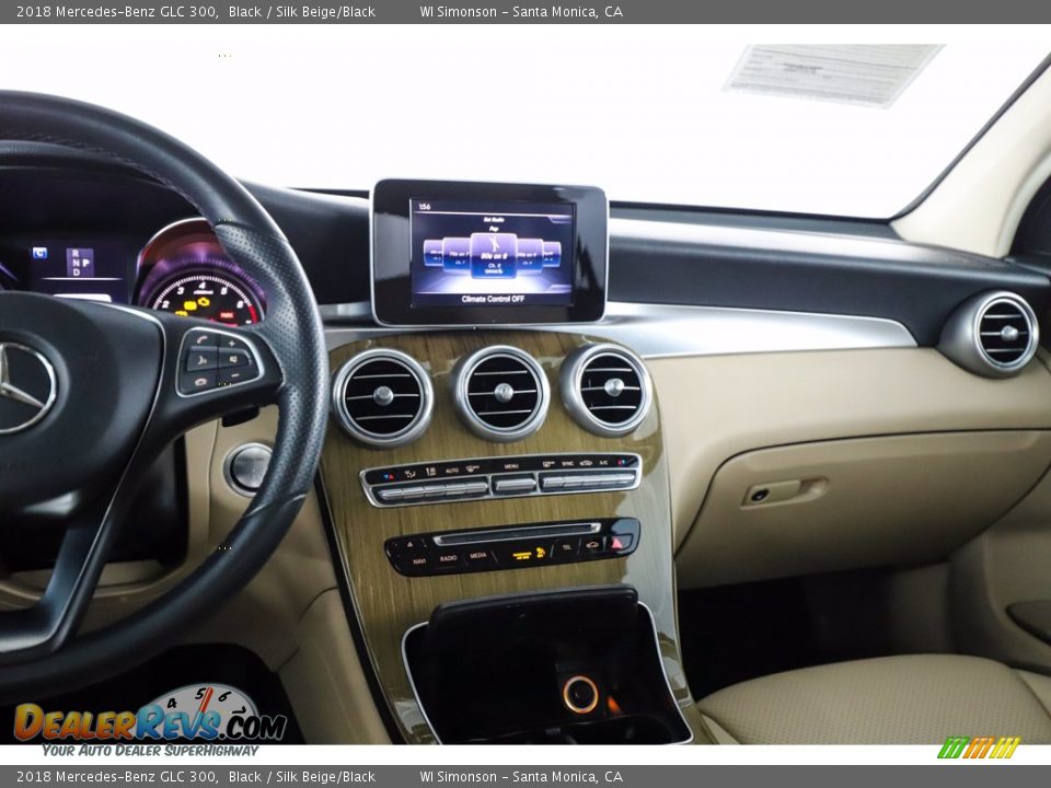 2018 Mercedes-Benz GLC 300 Black / Silk Beige/Black Photo #25