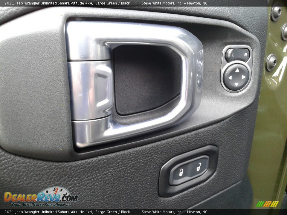 Controls of 2021 Jeep Wrangler Unlimited Sahara Altitude 4x4 Photo #12