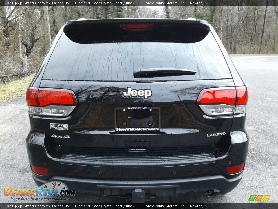 2021 Jeep Grand Cherokee Laredo 4x4 Diamond Black Crystal Pearl / Black Photo #7