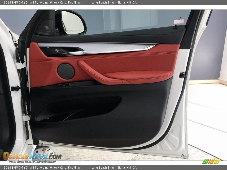 Door Panel of 2018 BMW X6 sDrive35i Photo #24