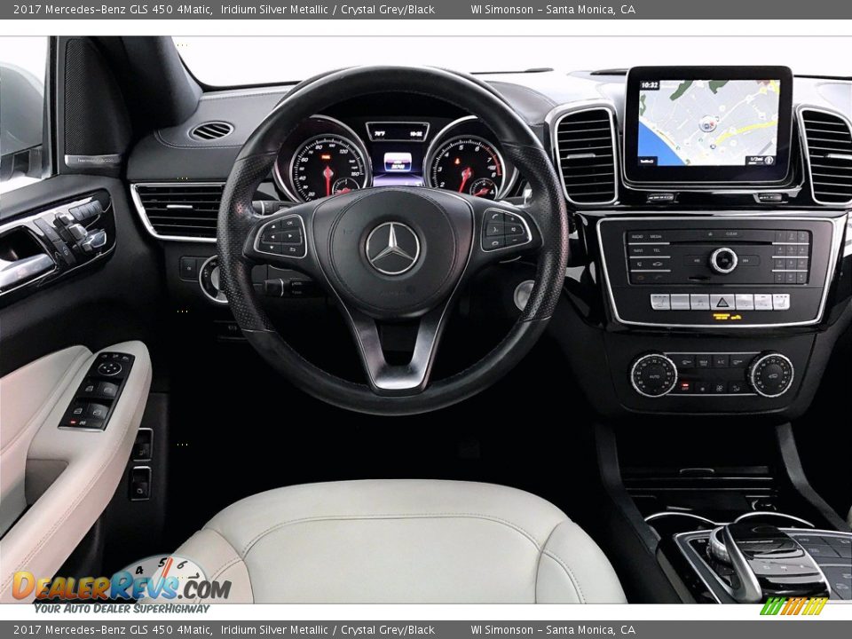 Dashboard of 2017 Mercedes-Benz GLS 450 4Matic Photo #4