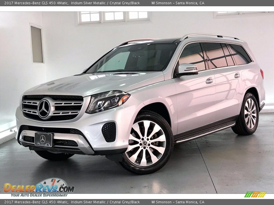 Front 3/4 View of 2017 Mercedes-Benz GLS 450 4Matic Photo #12