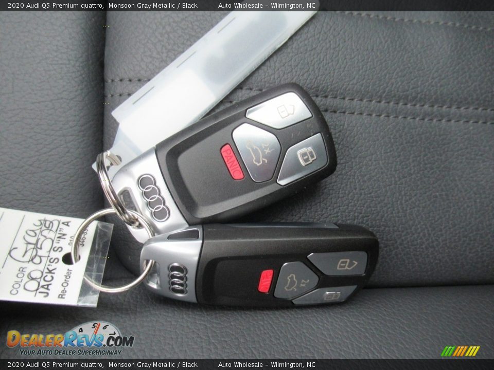 Keys of 2020 Audi Q5 Premium quattro Photo #20