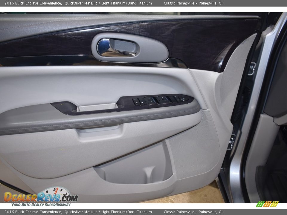 2016 Buick Enclave Convenience Quicksilver Metallic / Light Titanium/Dark Titanium Photo #11