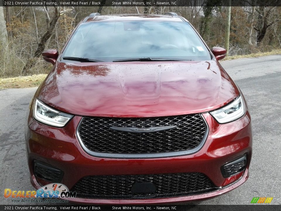 2021 Chrysler Pacifica Touring Velvet Red Pearl / Black Photo #3