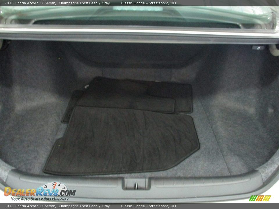 2018 Honda Accord LX Sedan Champagne Frost Pearl / Gray Photo #20