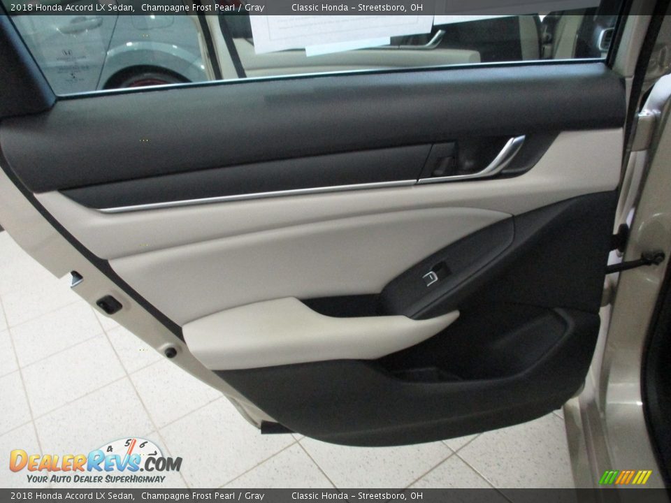 2018 Honda Accord LX Sedan Champagne Frost Pearl / Gray Photo #22