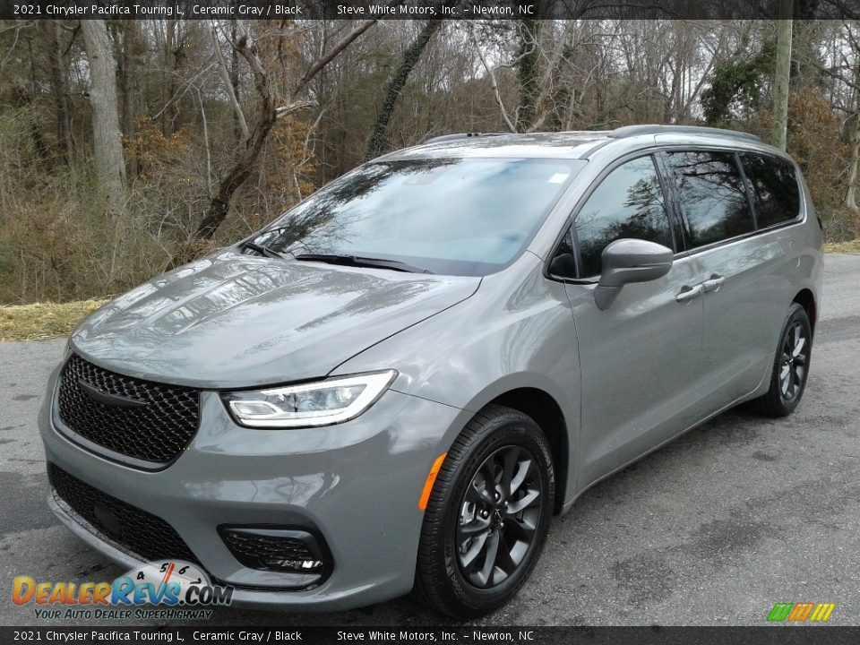 2021 Chrysler Pacifica Touring L Ceramic Gray / Black Photo #2