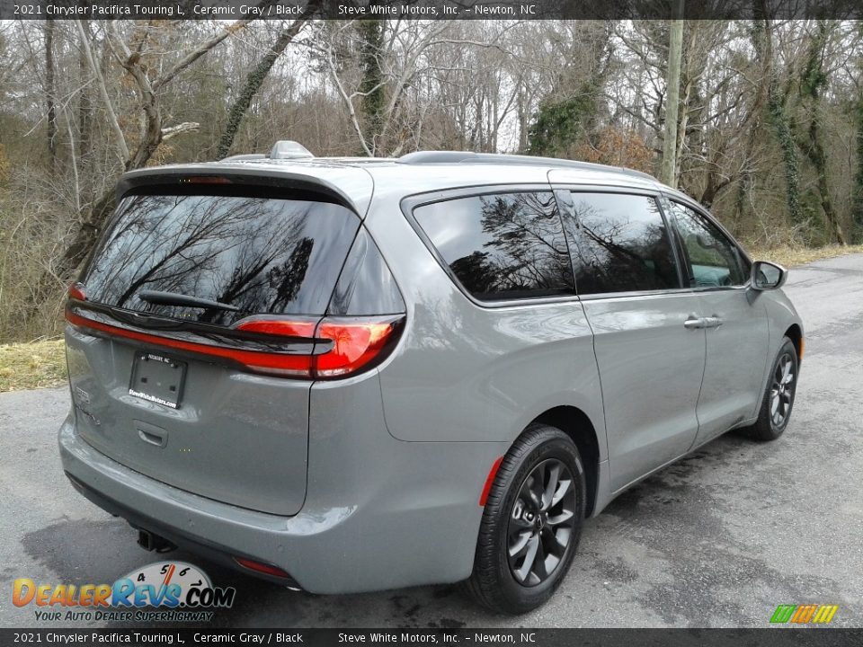 2021 Chrysler Pacifica Touring L Ceramic Gray / Black Photo #6