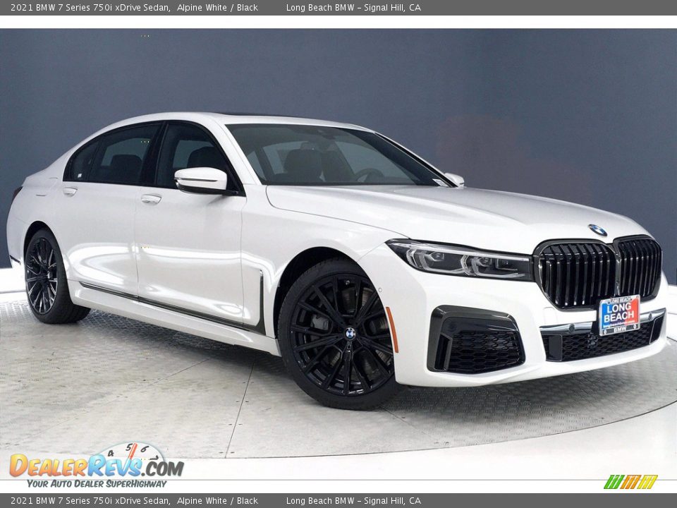 Front 3/4 View of 2021 BMW 7 Series 750i xDrive Sedan Photo #19