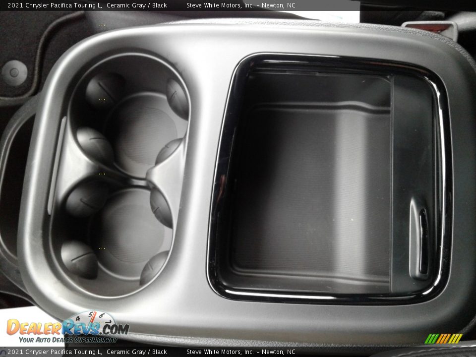 2021 Chrysler Pacifica Touring L Ceramic Gray / Black Photo #28