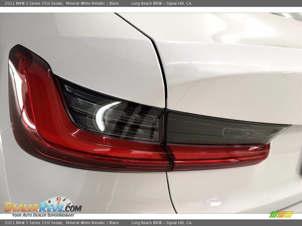 2021 BMW 3 Series 330i Sedan Mineral White Metallic / Black Photo #16