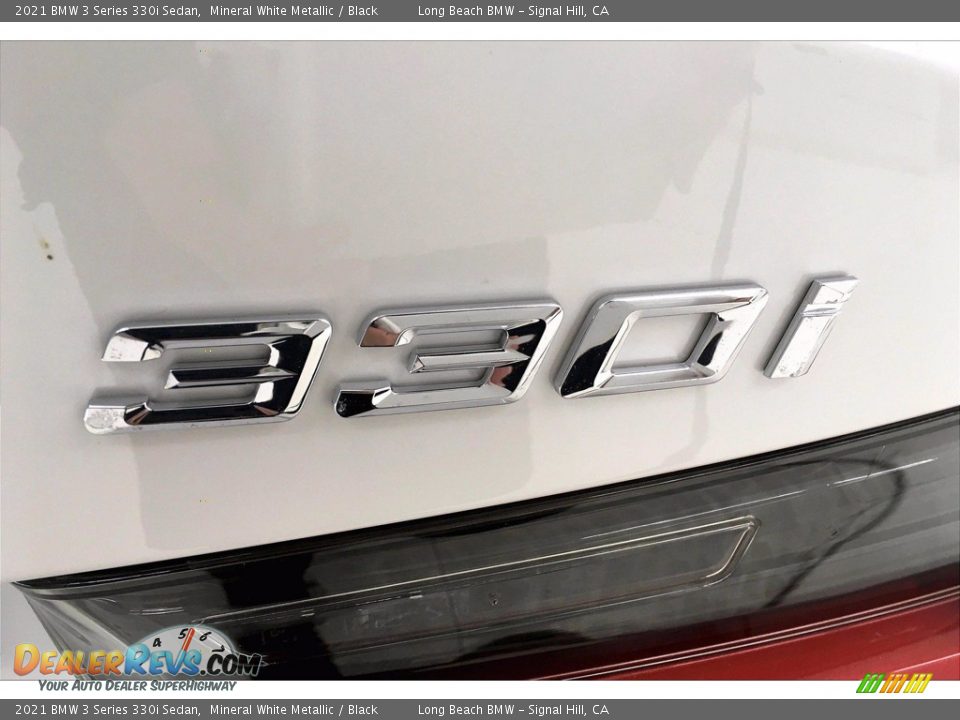 2021 BMW 3 Series 330i Sedan Mineral White Metallic / Black Photo #17