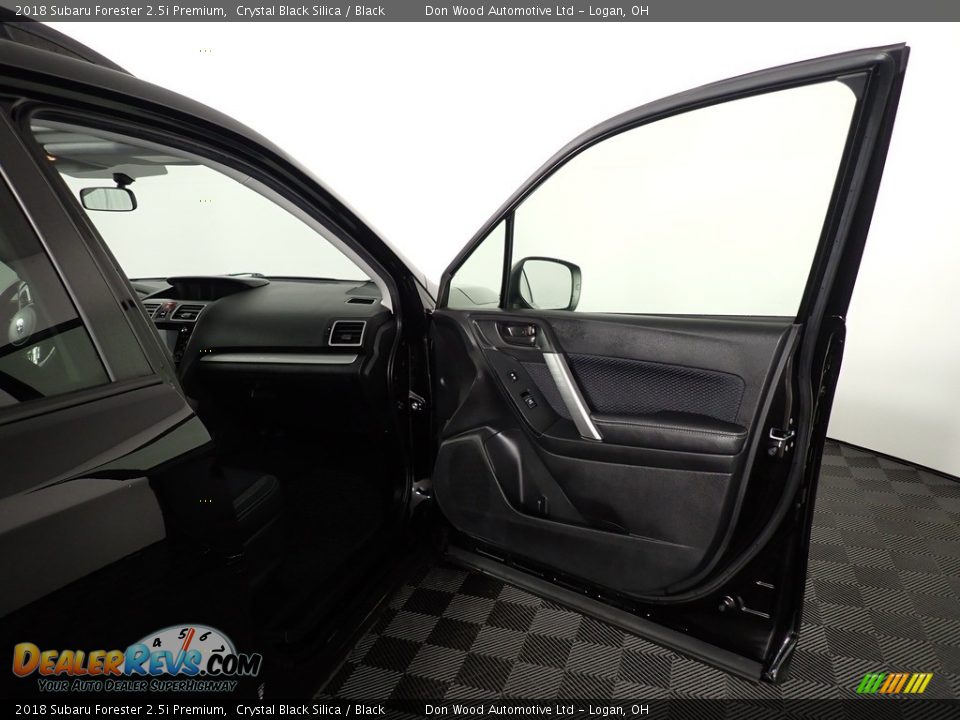 2018 Subaru Forester 2.5i Premium Crystal Black Silica / Black Photo #31
