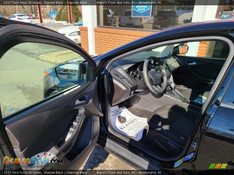 2017 Ford Focus SE Sedan Shadow Black / Charcoal Black Photo #3