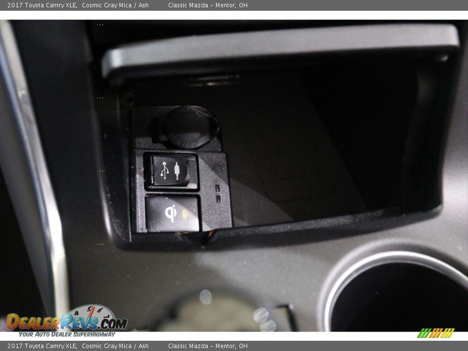 2017 Toyota Camry XLE Cosmic Gray Mica / Ash Photo #15