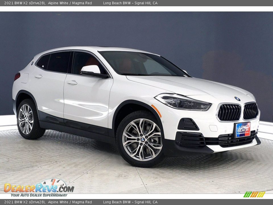 Front 3/4 View of 2021 BMW X2 sDrive28i Photo #1