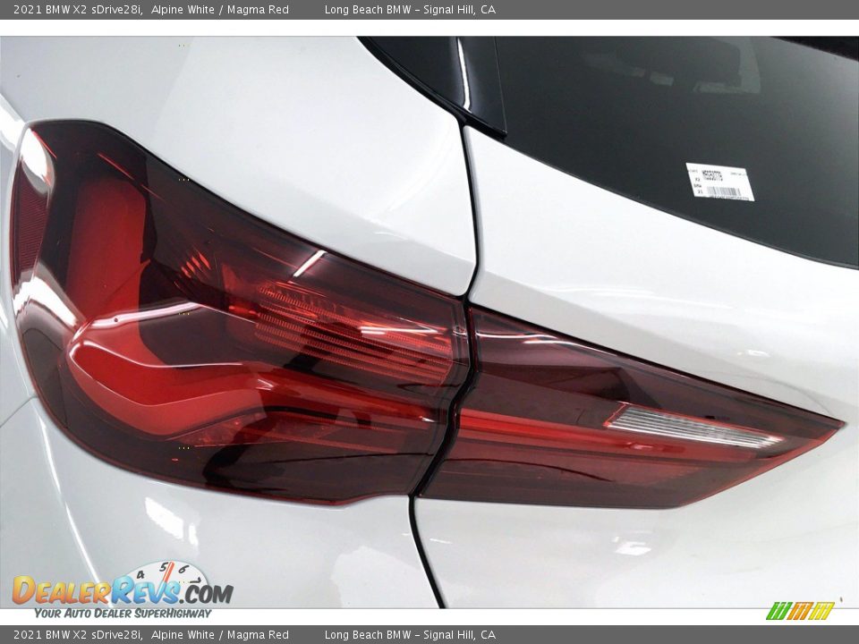 2021 BMW X2 sDrive28i Alpine White / Magma Red Photo #16