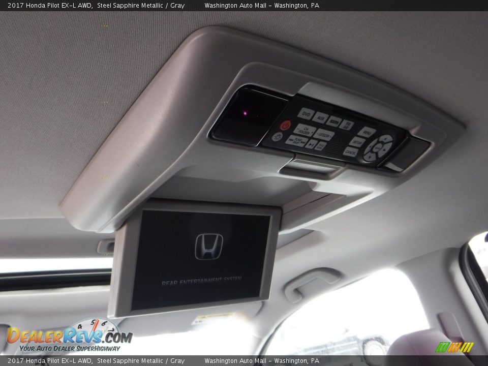 Entertainment System of 2017 Honda Pilot EX-L AWD Photo #10