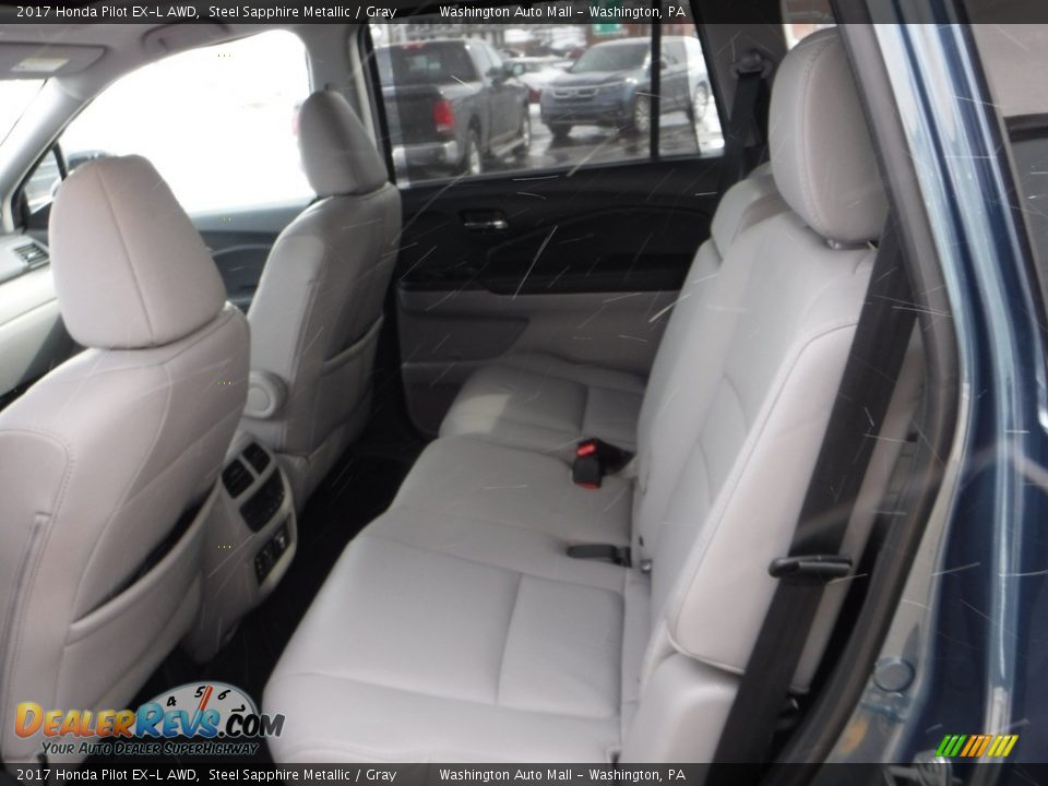 Rear Seat of 2017 Honda Pilot EX-L AWD Photo #25