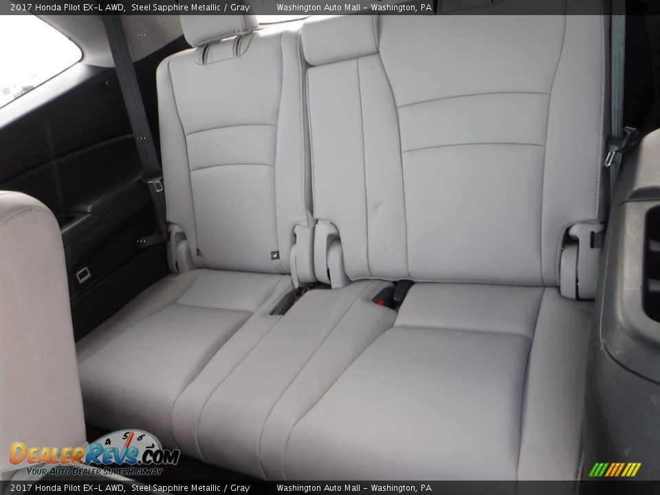 Rear Seat of 2017 Honda Pilot EX-L AWD Photo #26