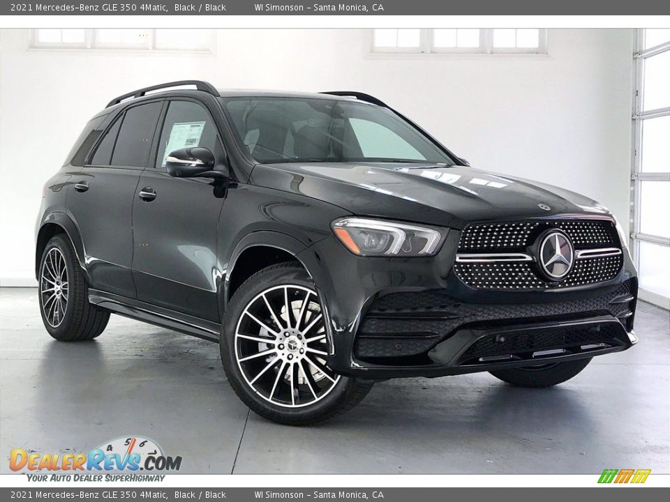 Front 3/4 View of 2021 Mercedes-Benz GLE 350 4Matic Photo #12